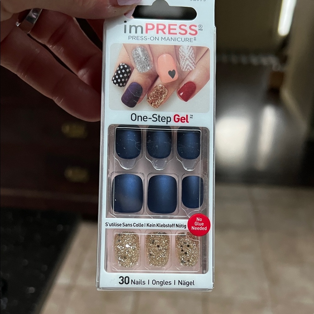 imPRESS One-Step Gel Nails - Navy and Gold Glitter